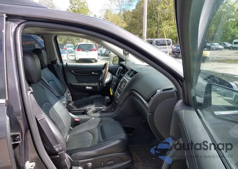 2015 GMC Acadia Denali z USA, uszkodzony, nr VIN 1GKKVTKD7FJ111924